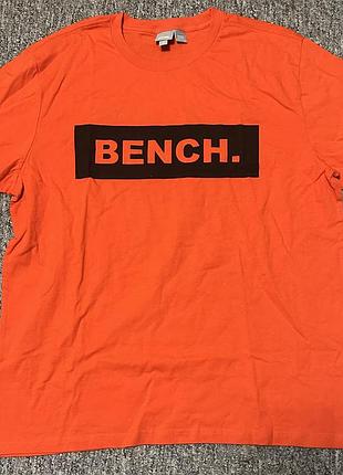 Чоловіча футболка bench