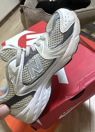 Кросівки new balance