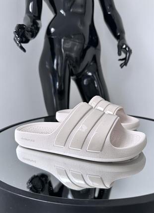 Комфортні практичні шльопа піна adidas adilette