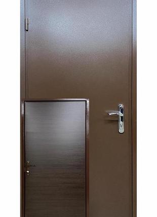 Дверь входная tehno dveri эконом металл дсп 850*2040 ral8017/венге магия