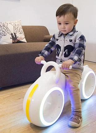 Детский беговел мотоцикл трон байк с led подсветкой колес. велобег tron bike gs-0020
