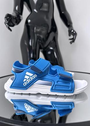 Комфортные босоножки на липучках adidas