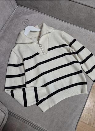 Женский свитер поло