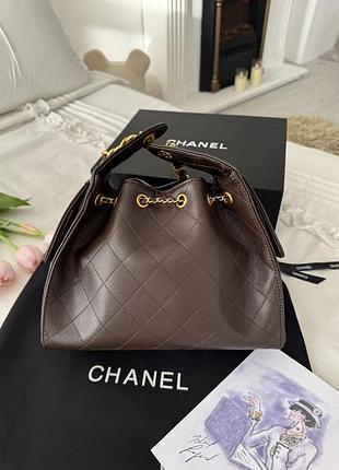 Chanel chocolate gold 3