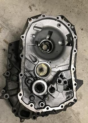 Бу корпус кпп jr5 renault 8200210038 megane scenic clio