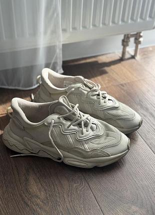 Кросівки чоловічі adidas білі молочні