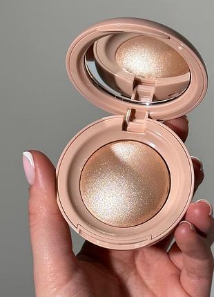 Хайлайтер rare beauty positive light silky touch highlighter (exhilarate) 2.8 g