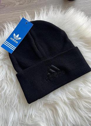 Шапка adidas чорна з чорним