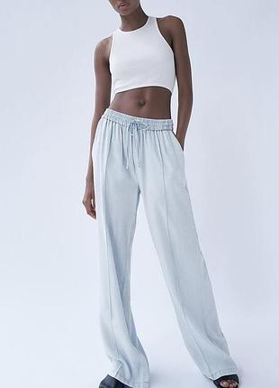 Голубые легкие брюки на кулиске zara
✨✨✨✨✨✨✨✨✨✨✨