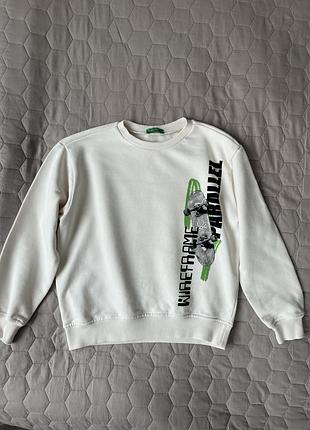 Стильний світшот для хлопчика 🤍united colors of benetton,колір айворі,бавовна,розмір 130