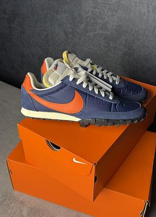 Кросівки nike waffle racer сині з оранжевим
