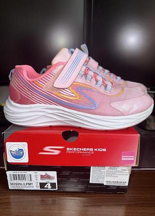 Кросівки skechers p. 36
