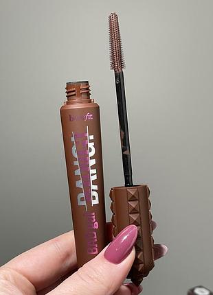 Коричневая тушь для ресниц benefit bad gal bang volumizing mascara rebel brown 8.5 g