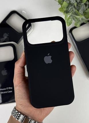 Силиконовый чехол на айфон 17 pro c закрытым низом. silicone case iphone 17 pro черный (18)