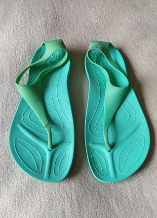 Оригинальные сандалии crocs 41 р, w9, 26см