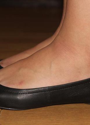 Натуральні шкіряні туфлі , балетки zara