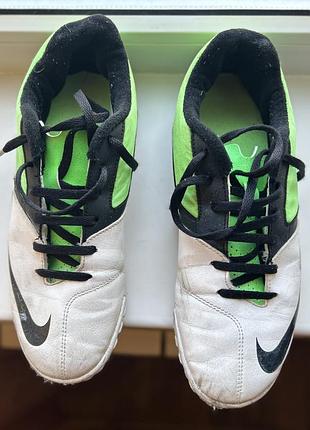 Кросівки / бутси nike bomba ii