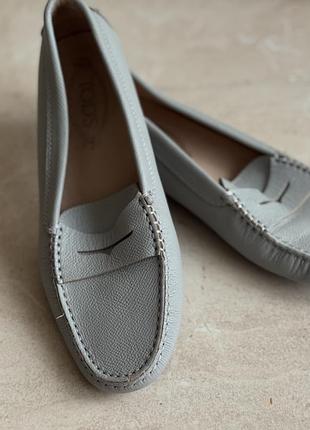 Жіночі шкіряні лофери tod’s
