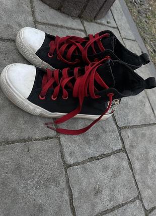 Високі дитячі кеди