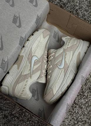 Женские кроссовки nike initiator beige