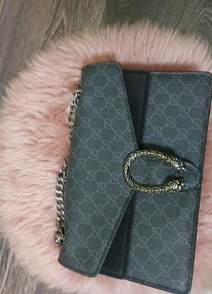 Продам оригинал сумку gucci в красивом состоянии, замок гладит