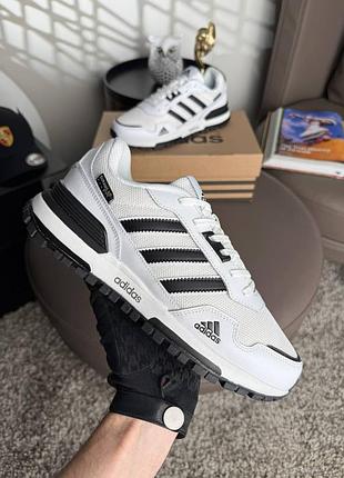 Мужские кроссовки
adidas zx 700 white black