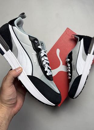 Кросівки puma r22 / 44 розмір