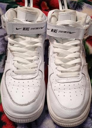 Женские кроссовки nike