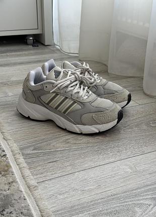 Кросівки для дівчинки adidas сірі замшеві 36 розмір