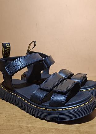 Фирменные сандалии dr martens