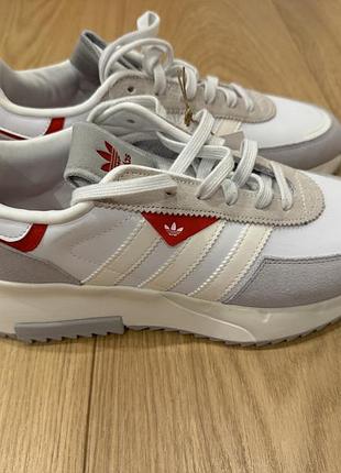 Кросівки adidas