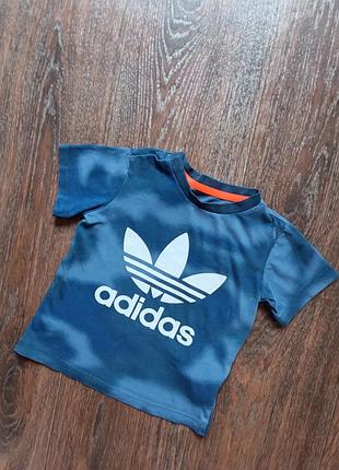 Футболка adidas