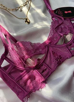 Бюст корсетний рожевий, фуксія мереживний hunkemoller private collection