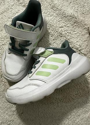 Кросівки adidas