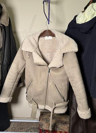 Дублянка zara бежевого кольору