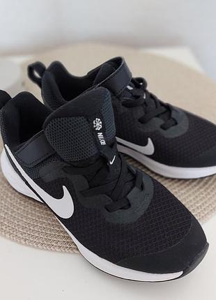 Кроссовки черные тканые nike 31