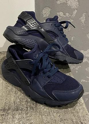 Кроссовки nike air huarache оригинал размер 23.5 см б/у