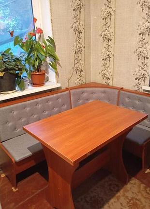 Маленький універсальний обідній кухонний куток дсп з розкладним столом і табуретами 2 шт на кухню яблуня