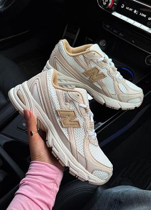 Класні жіночі кросівки new balance 740 beige caramel white бежеві