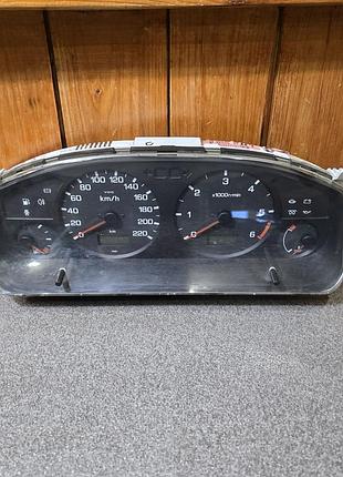 Панель приборів nissan premera p11, нісан прем'єра р11 96251046