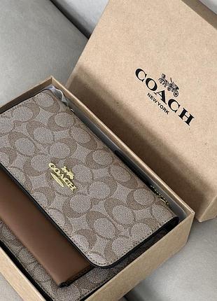 Женская сумка coach mini klare через плечо бежевый коуч