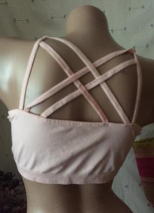 Спортивный топ