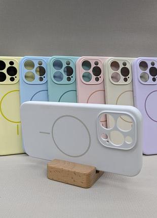 Чехол мягкий iphone 15 pro max magsafe softtouch противоударный белый