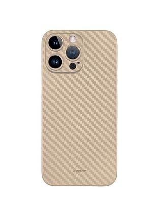 Чехол на iphone 14 pro max золотой карбоновая текстура защита камеры тонкий чехол для айфон 14 про макс