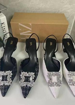 Туфлі човники туфли туфлі з прикрасами на носику