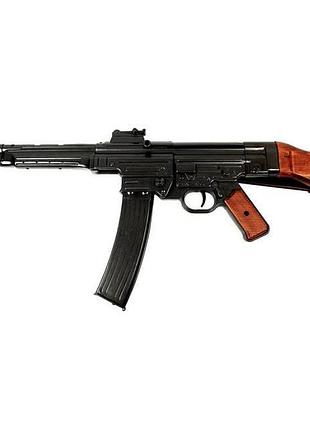 Макет коллекционный штурмгевер stg 44