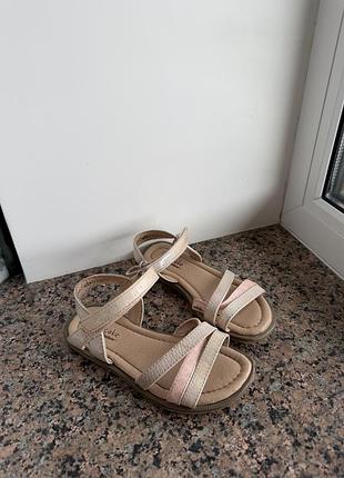 Босоніжки zara