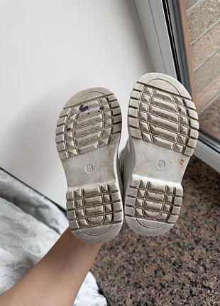 Туфлі білі лаковані 6