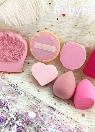 Набор спонжей для макияжа ruby face с косметичкой и силиконовой щеточкой