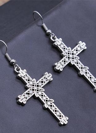 Сріблясті висячі сережки хрести